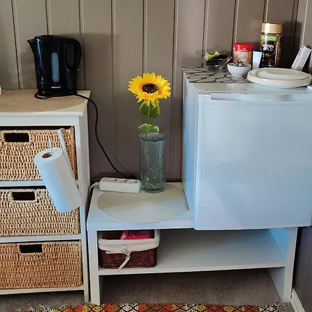 Oya Husrom-dobbeltseng ホームステイ